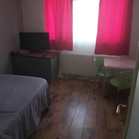 Apartment Garsoniere Mada *
